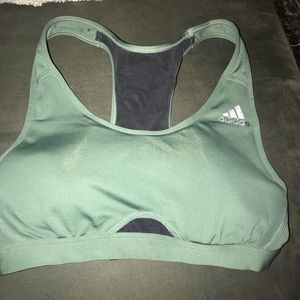 women’s Adidas sportsbra